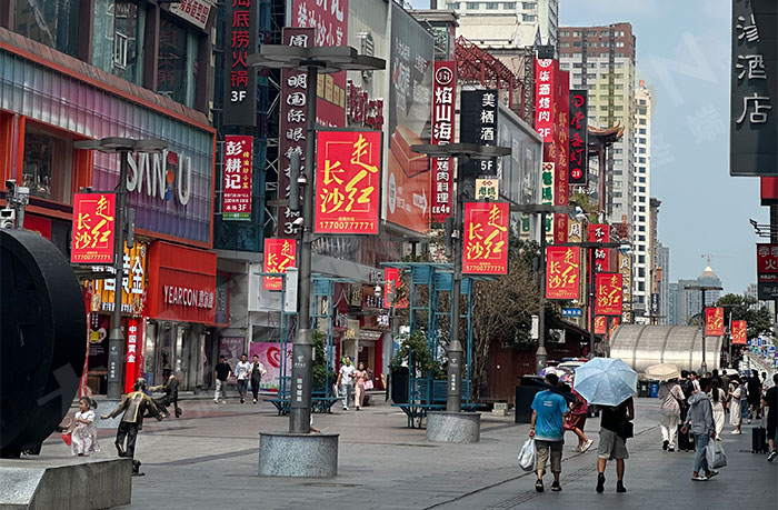 LED燈桿屏,LED廣告機