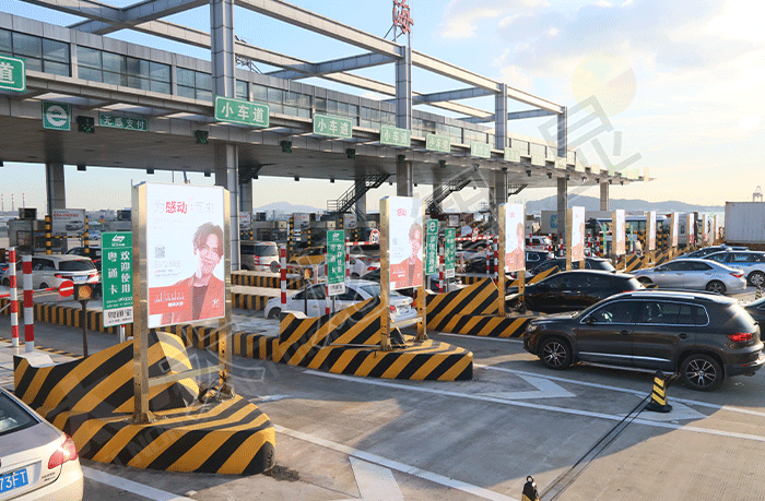 led燈桿屏|智慧燈桿屏|led廣告機(jī)|智慧路燈屏|戶外LED廣告機(jī)|燈桿屏|智慧燈桿|智慧路燈 led燈桿屏|智慧燈桿屏|led廣告機(jī)|智慧路燈屏|戶外LED廣告機(jī)|燈桿屏|智慧燈桿|智慧路燈