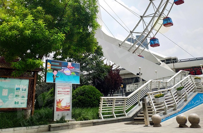 led燈桿屏|智慧燈桿屏|led廣告機(jī)|智慧路燈屏|戶外LED廣告機(jī)|燈桿屏|智慧燈桿|智慧路燈